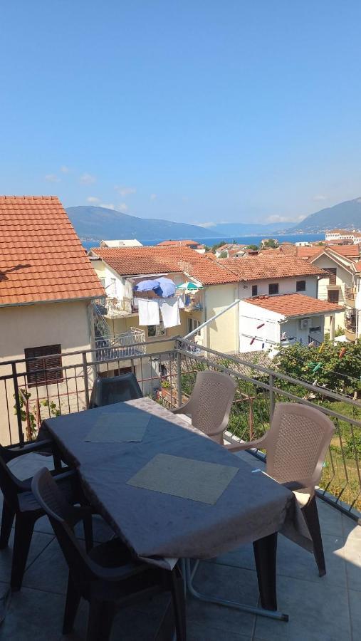 Belane Apartments Teodo Esterno foto